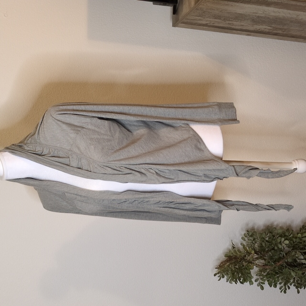 Athleta grey lightweight yoga cover up